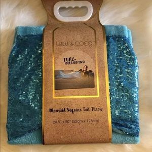 😍 Sequins Mermaid Tail Throw. Blue